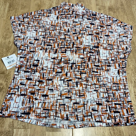 Relativity Tops - Comfy Relativity top